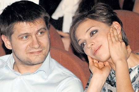 Актриса Нелли Уварова с мужем